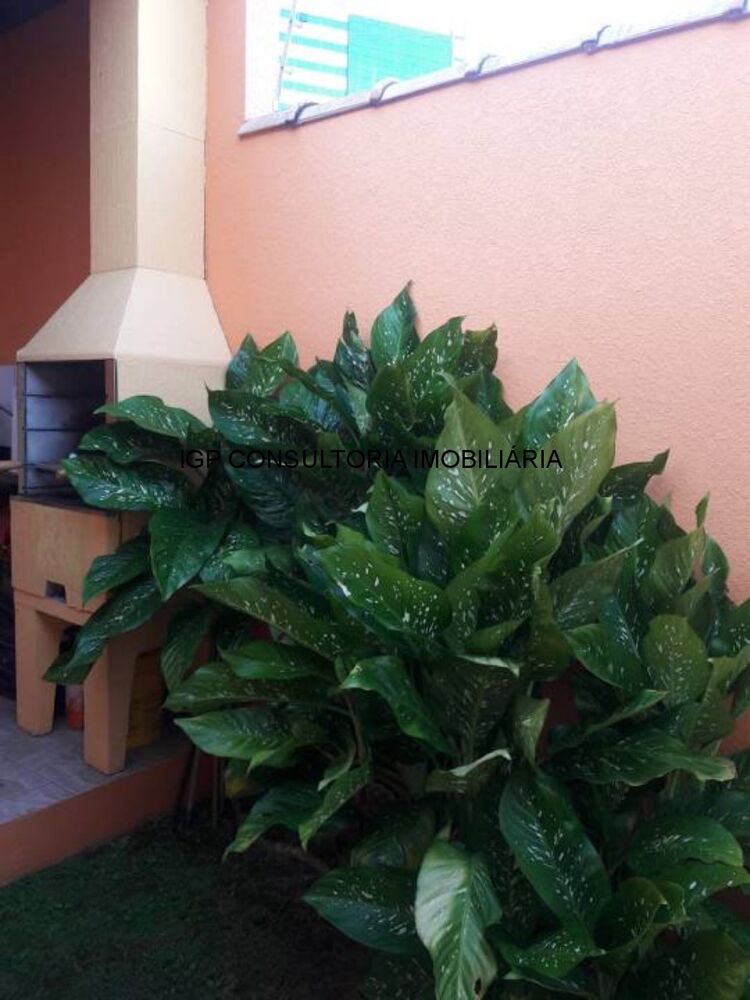 Casa à venda com 3 quartos, 225m² - Foto 5