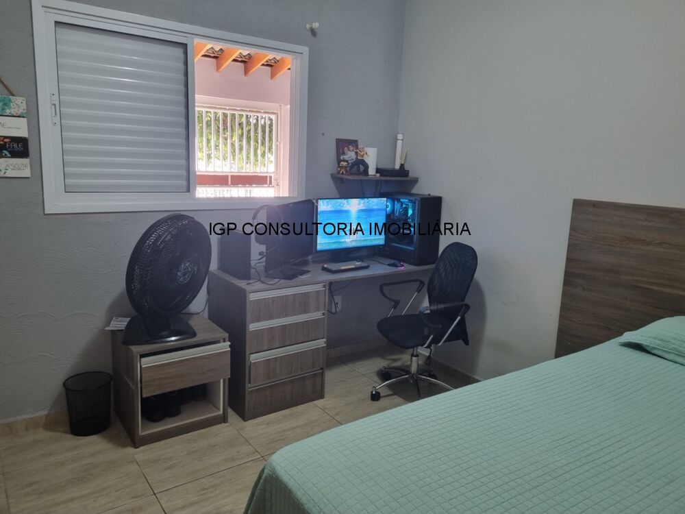 Casa à venda com 3 quartos, 150m² - Foto 3