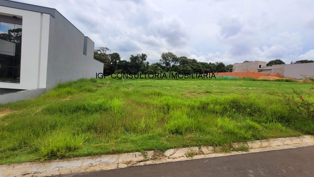 Terreno à venda, 300m² - Foto 1