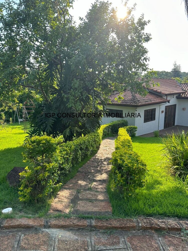 Chácara à venda com 4 quartos, 467m² - Foto 2