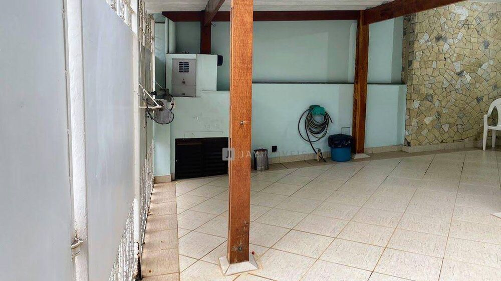 Casa, 3 quartos, 216 m² - Foto 2