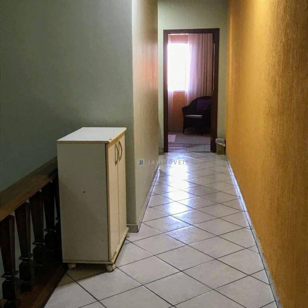 Sobrado, 4 quartos, 231 m² - Foto 2