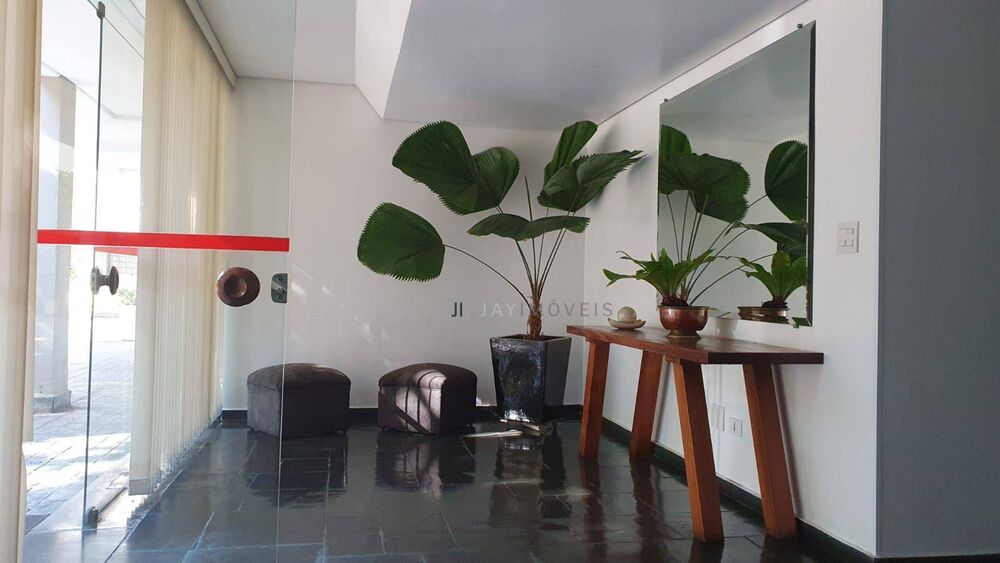 Apartamento à venda com 2 quartos, 68m² - Foto 7