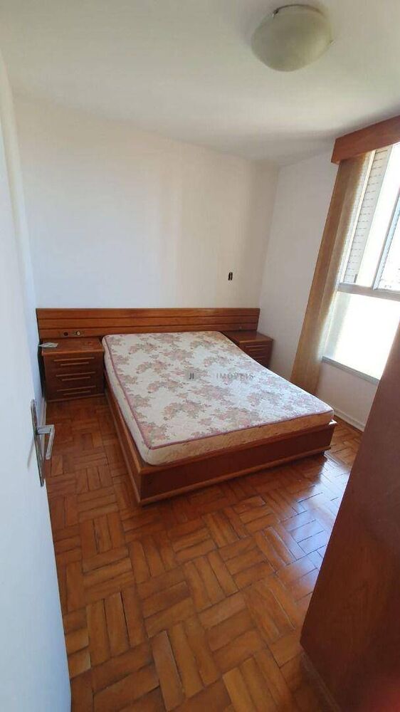Apartamento à venda com 2 quartos, 68m² - Foto 4