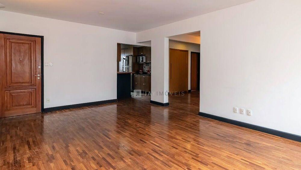 Apartamento para alugar com 2 quartos, 110m² - Foto 2