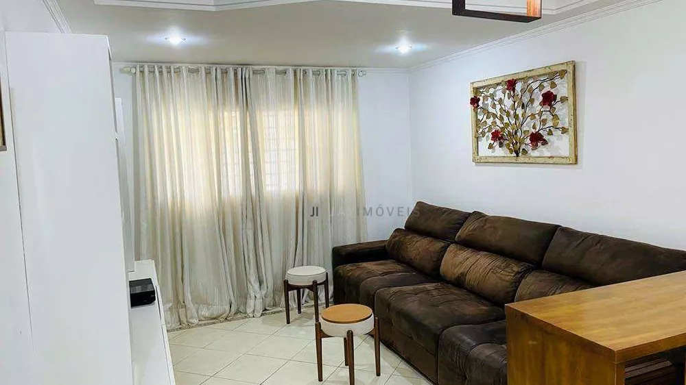 Sobrado à venda com 3 quartos, 121m² - Foto 1