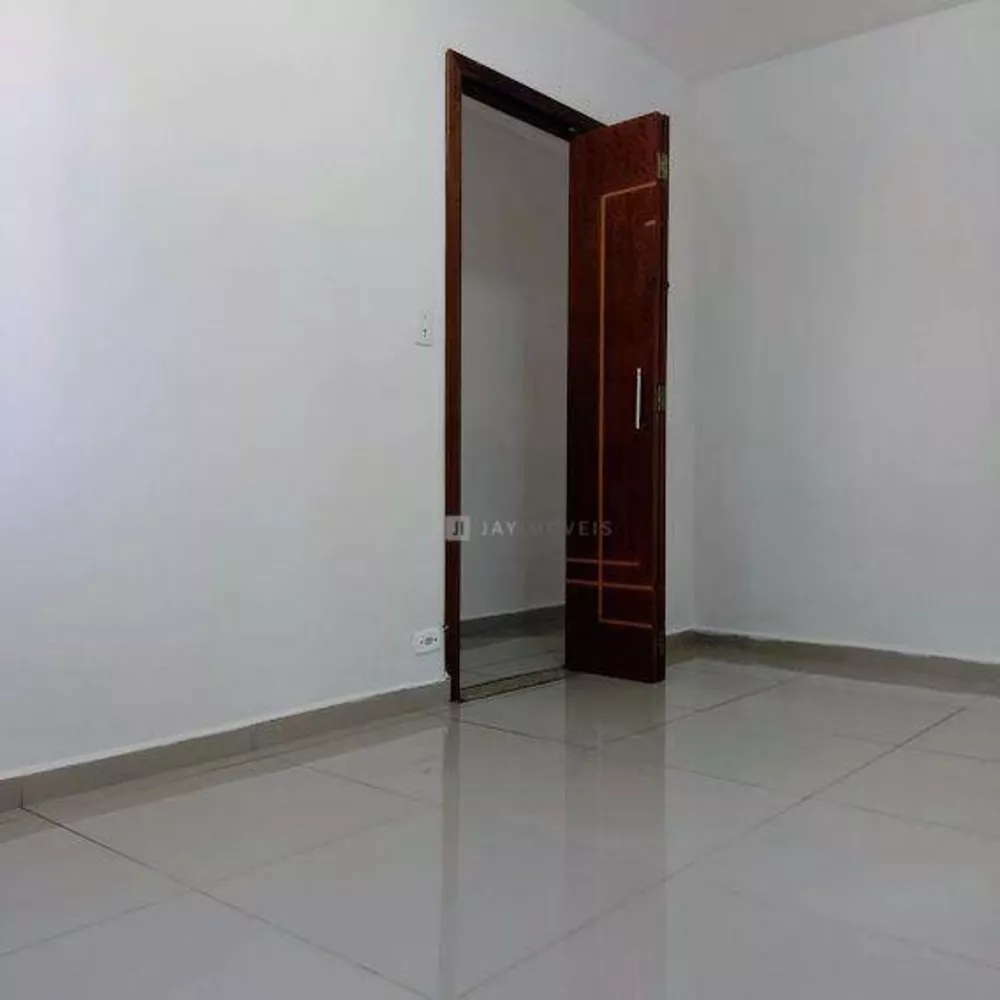 Apartamento à venda com 3 quartos, 80m² - Foto 2