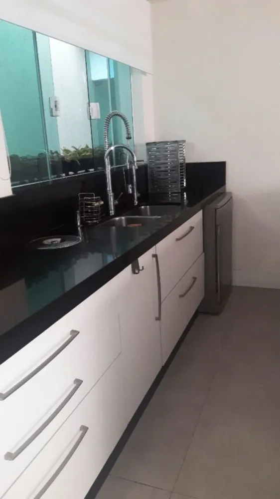 Casa, 4 quartos, 340 m² - Foto 3