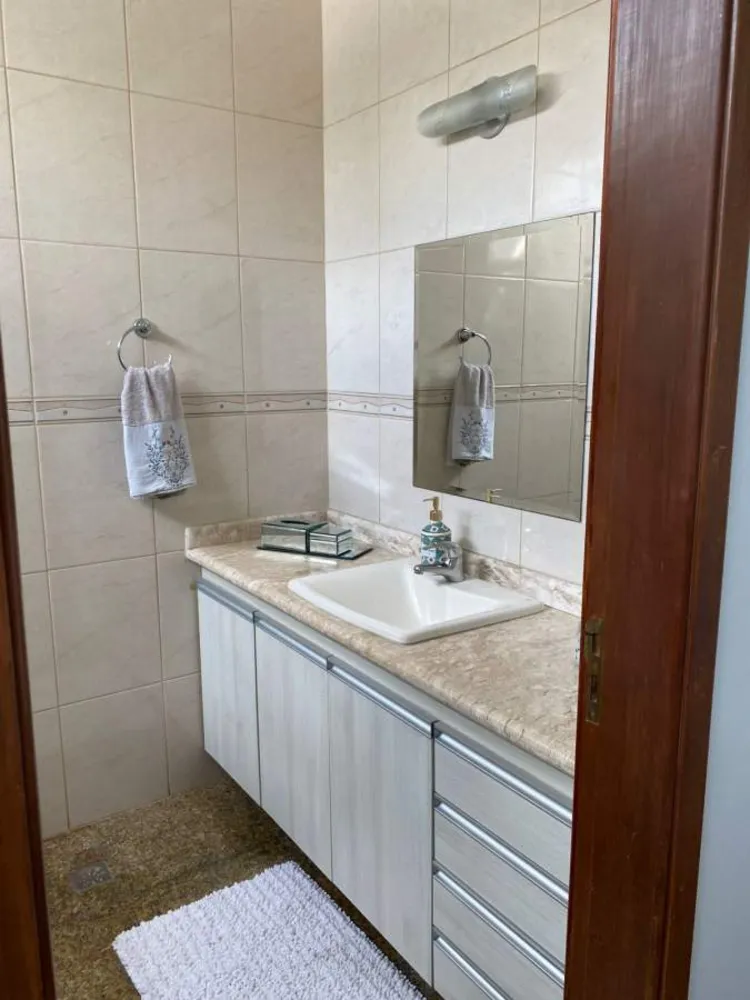 Casa, 3 quartos, 200 m² - Foto 2