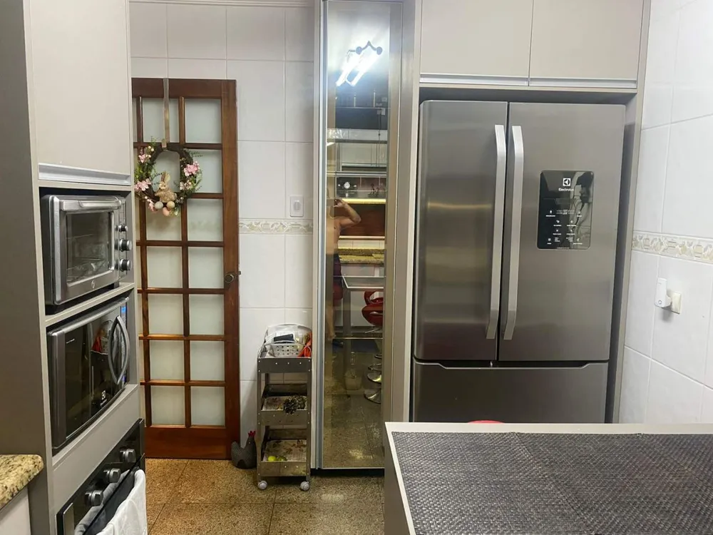 Casa, 3 quartos, 200 m² - Foto 1