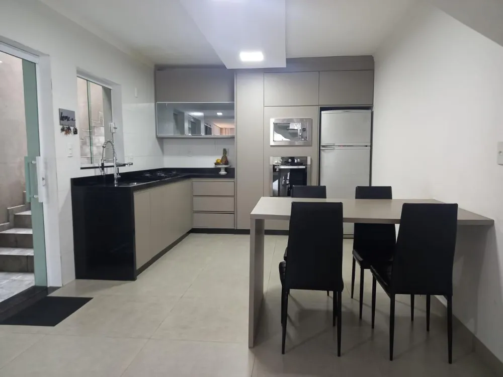 Sobrado, 2 quartos, 200 m² - Foto 6