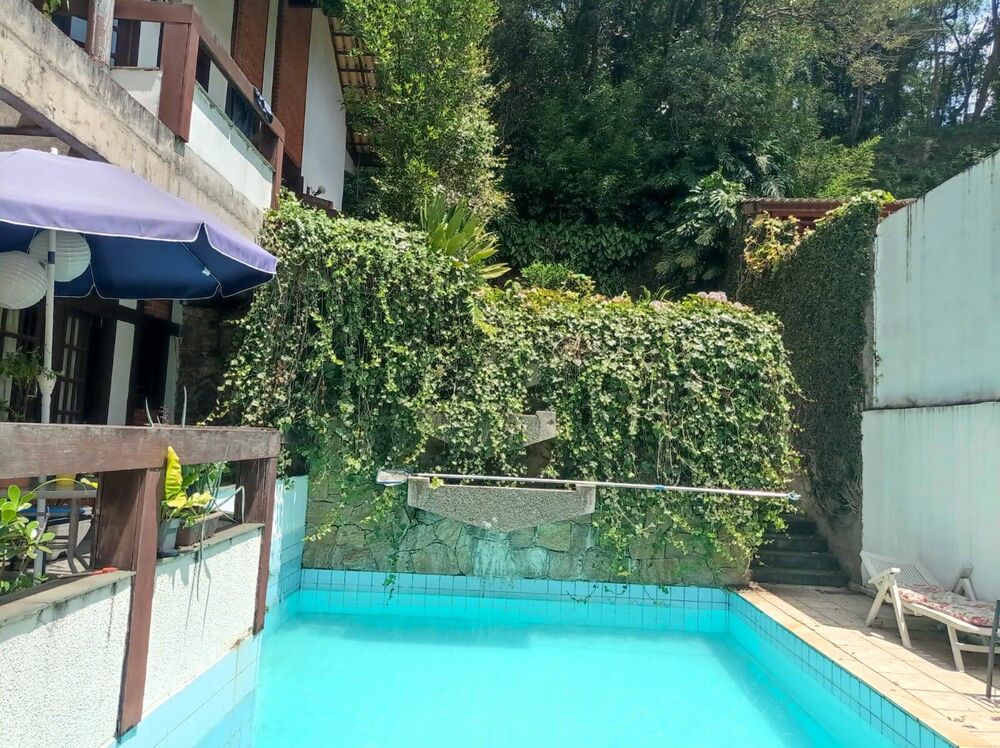 Casa à venda com 4 quartos, 570m² - Foto 4
