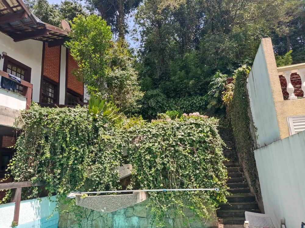 Casa à venda com 4 quartos, 570m² - Foto 3