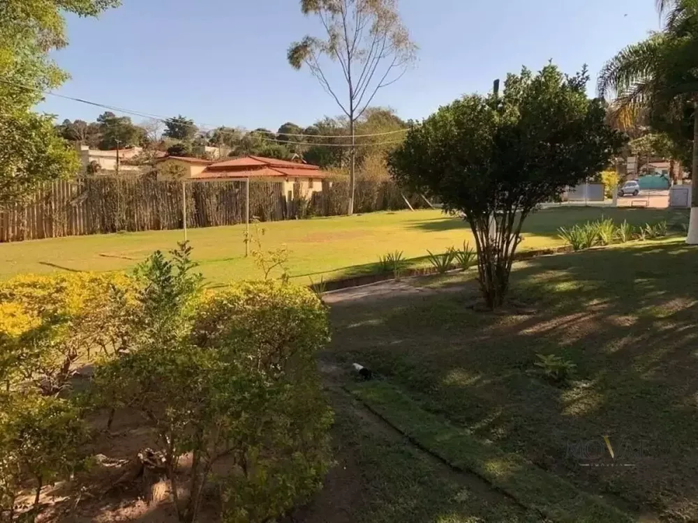 Chácara à venda com 3 quartos, 450m² - Foto 2