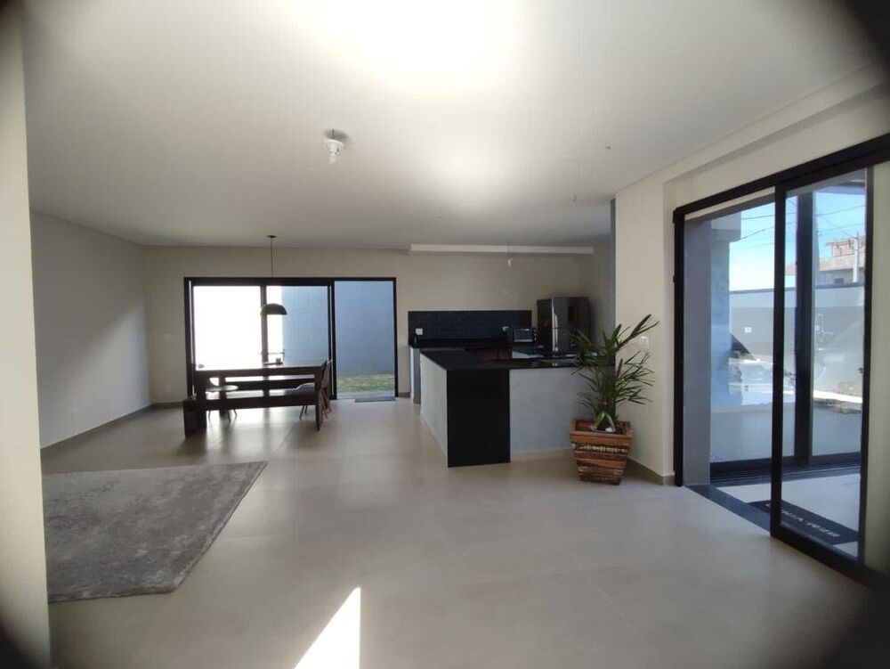 Sobrado à venda com 4 quartos, 210m² - Foto 4