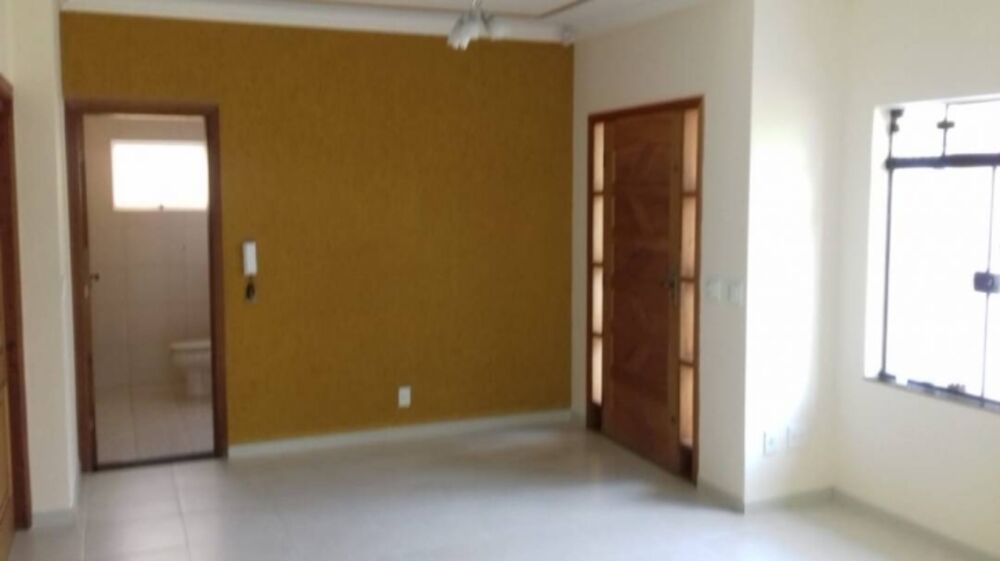 Sobrado à venda com 4 quartos, 320m² - Foto 2