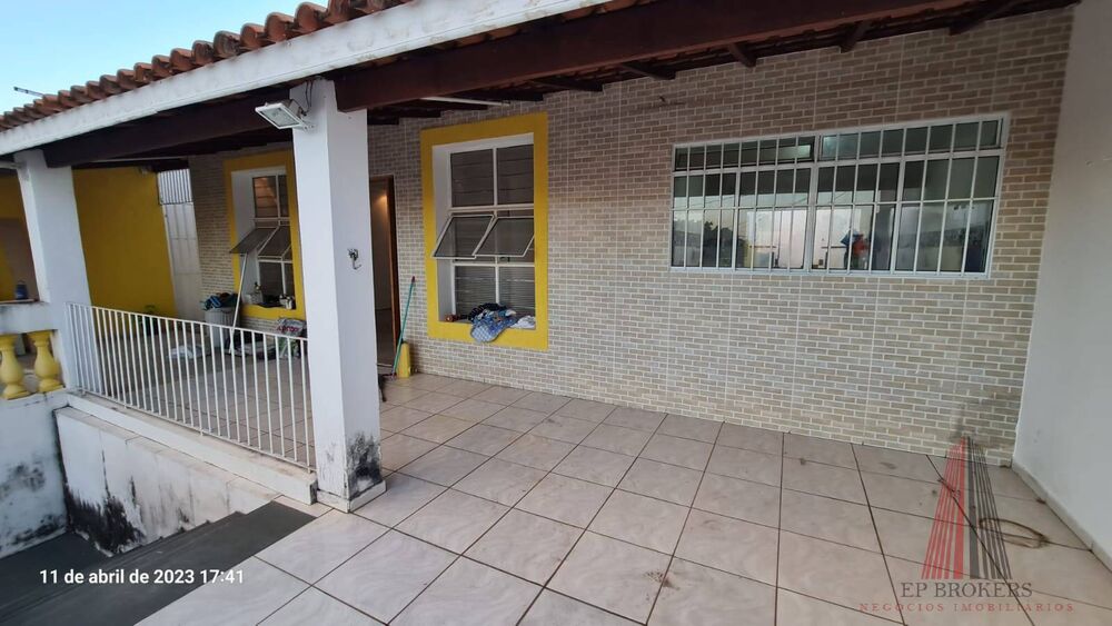 Casa, 3 quartos, 240 m² - Foto 1