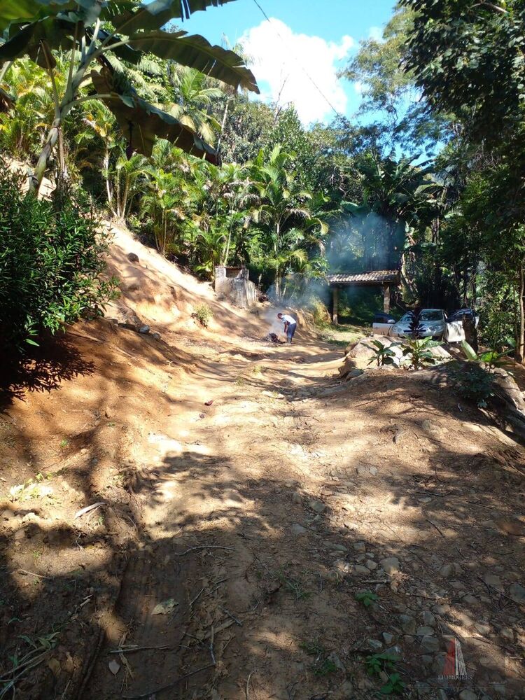 Chácara à venda com 3 quartos, 1200m² - Foto 9