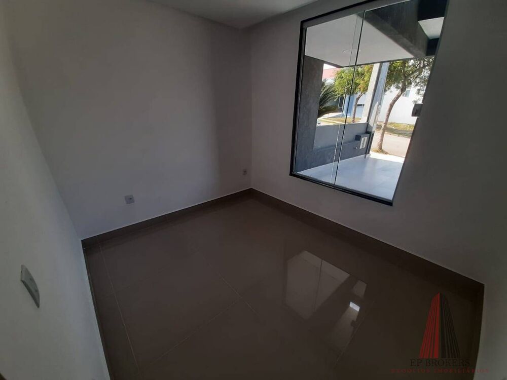 Casa de Condomínio à venda com 3 quartos, 115m² - Foto 2