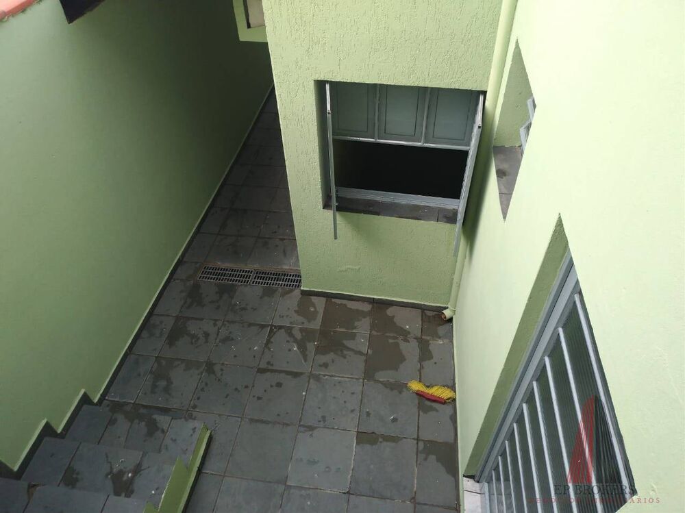 Casa à venda com 3 quartos, 170m² - Foto 4
