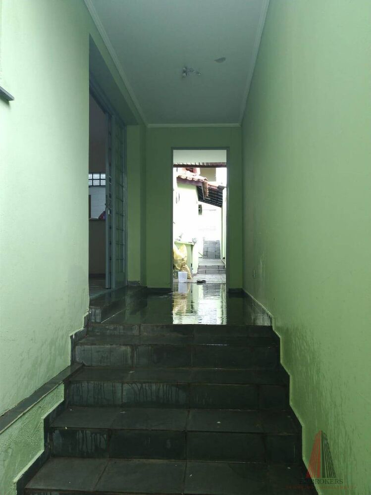 Casa à venda com 3 quartos, 170m² - Foto 1