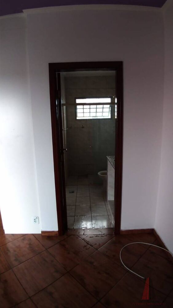 Casa à venda com 3 quartos, 170m² - Foto 8