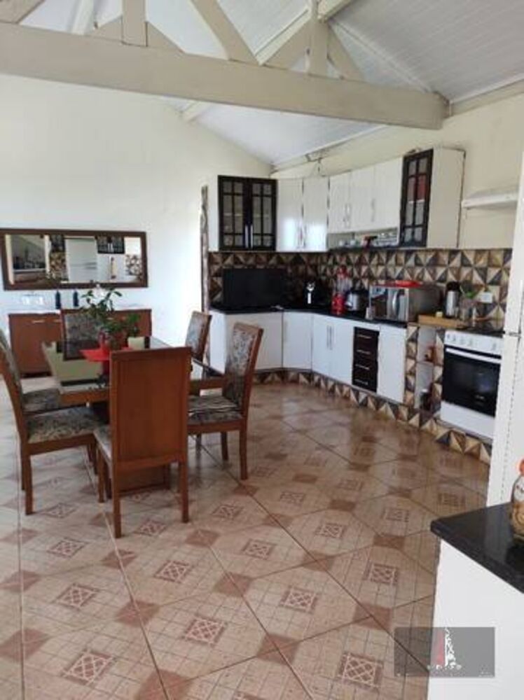 Chácara à venda com 5 quartos, 3000m² - Foto 8