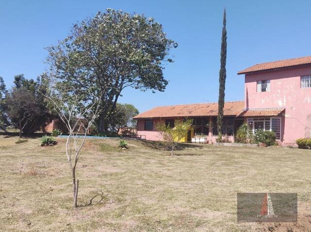 Chácara à venda com 5 quartos, 3000m² - Foto 2