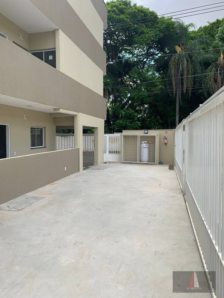 Apartamento à venda com 2 quartos, 85m² - Foto 4