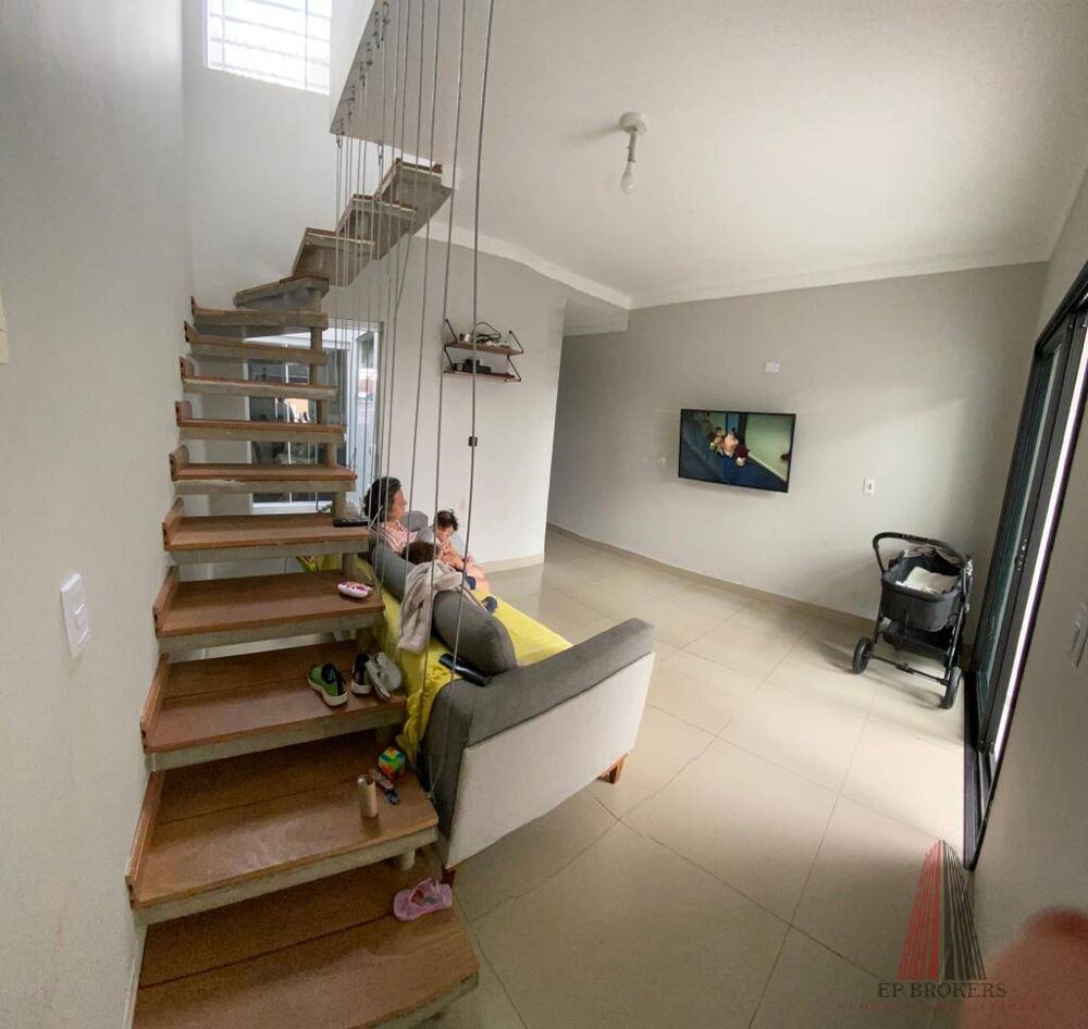 Casa à venda com 2 quartos, 140m² - Foto 2