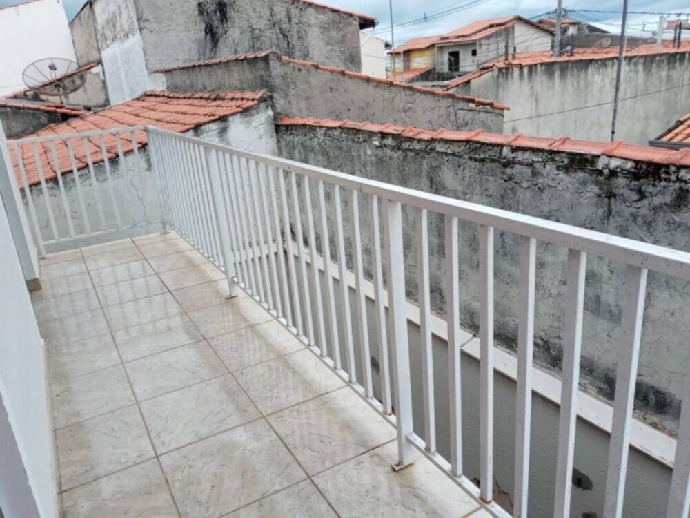 Casa à venda com 3 quartos, 150m² - Foto 4