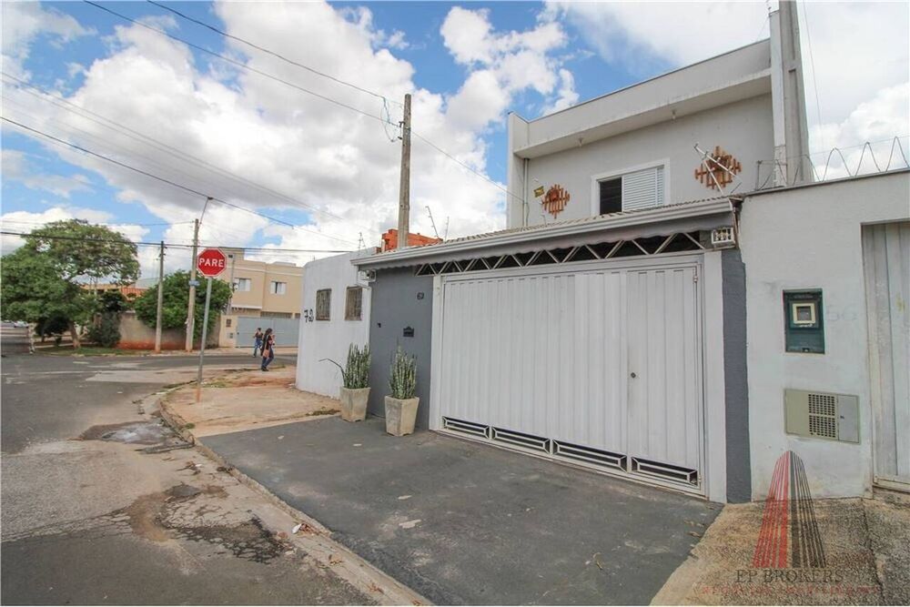 Casa, 2 quartos, 203 m² - Foto 1