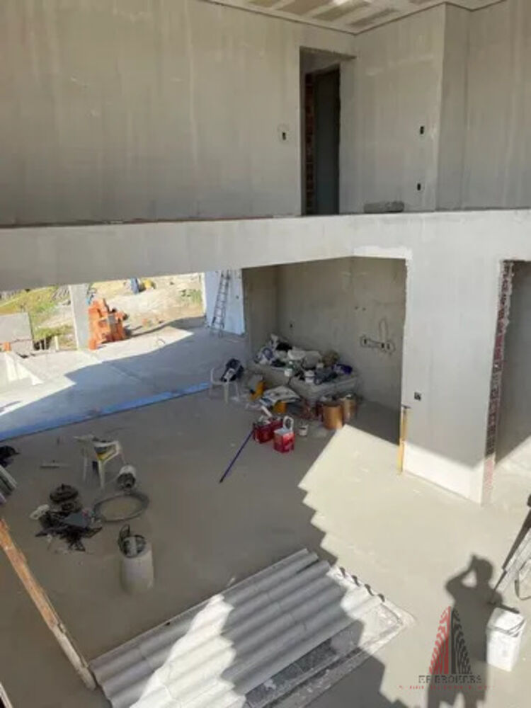 Casa à venda com 3 quartos, 306m² - Foto 3