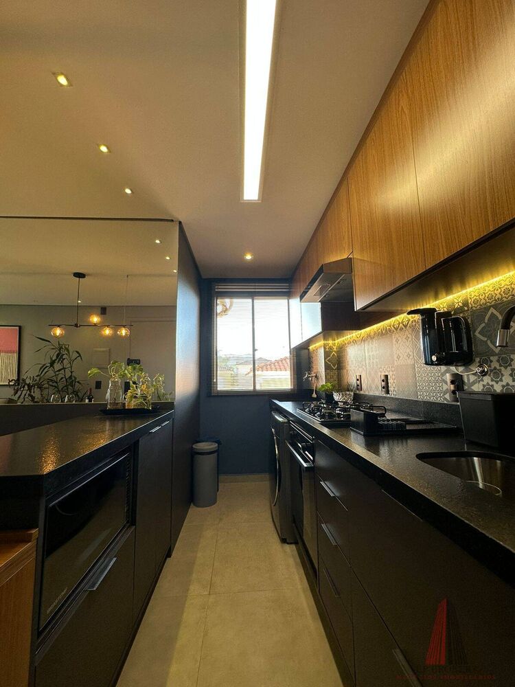 Apartamento à venda com 2 quartos, 45m² - Foto 1