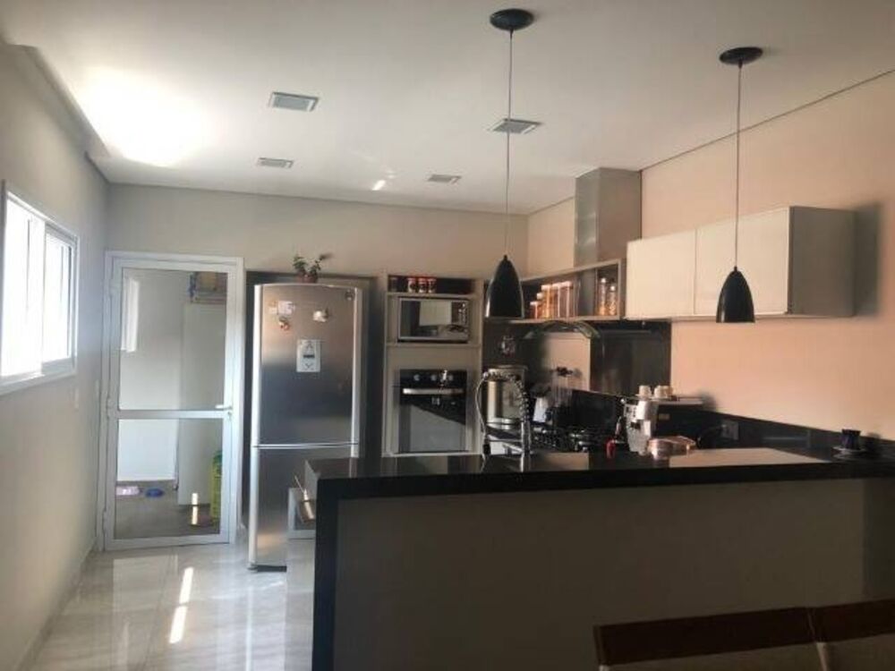 Casa, 3 quartos, 377 m² - Foto 1