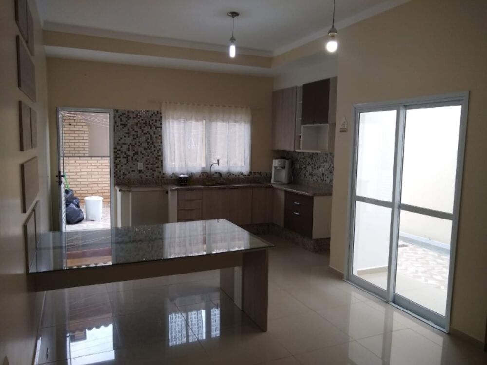 Sobrado, 2 quartos, 185 m² - Foto 1