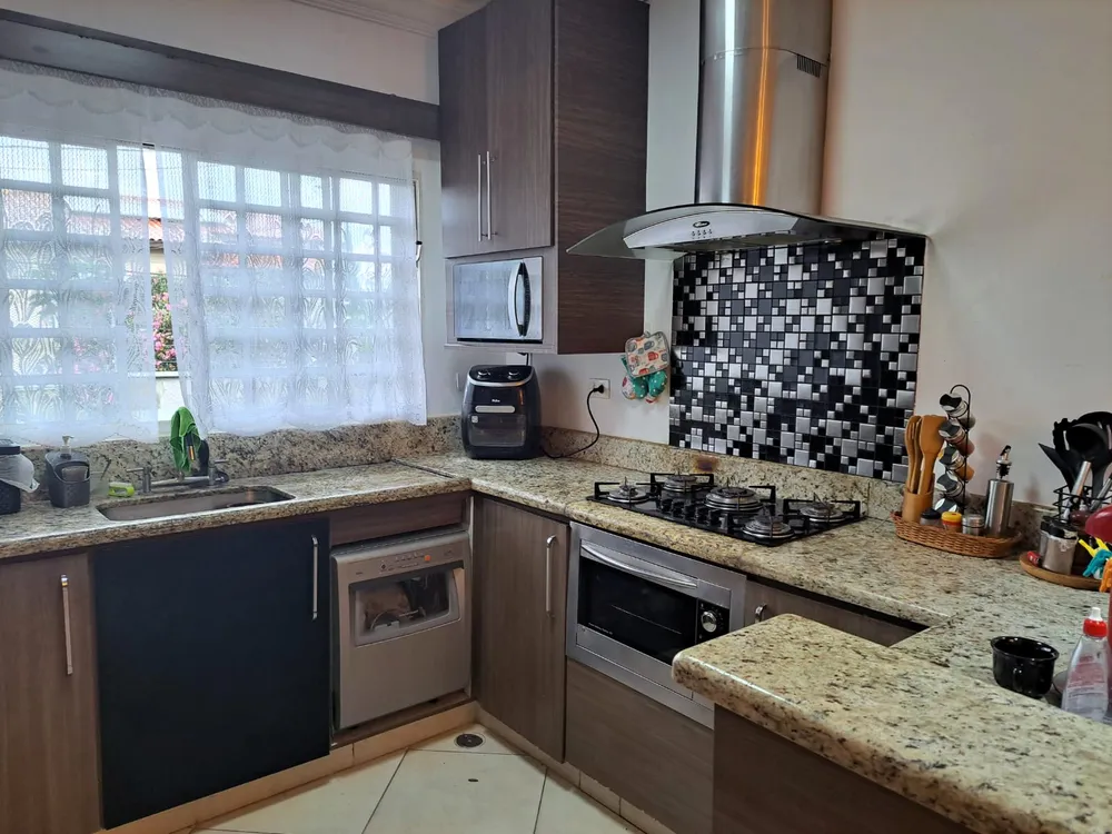 Casa, 3 quartos, 230 m² - Foto 4