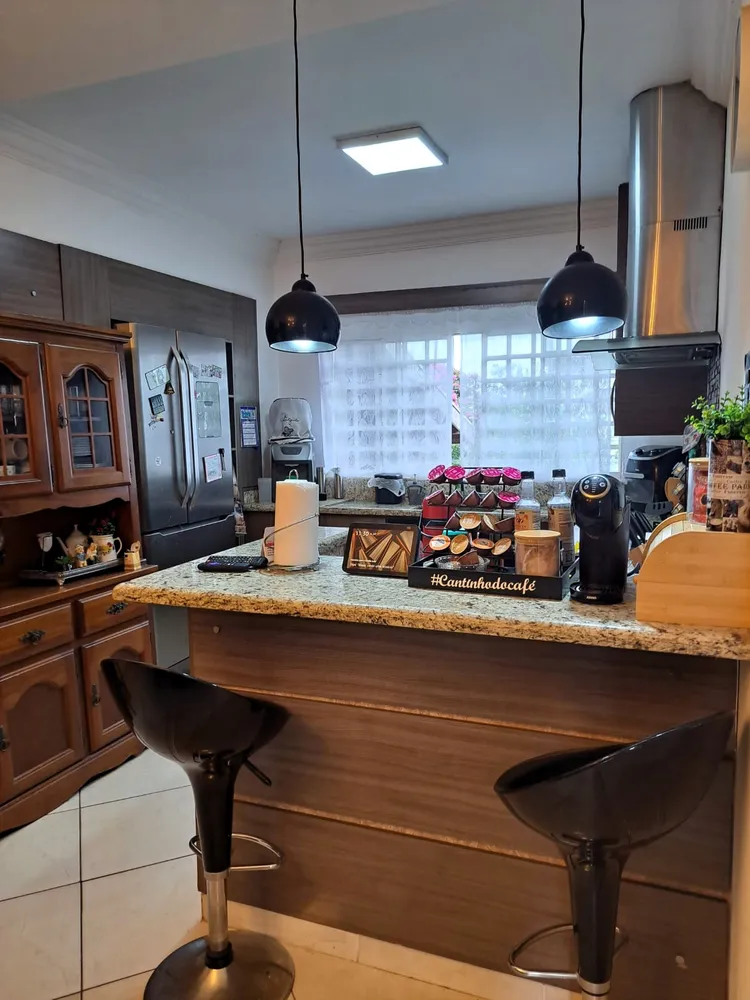 Casa, 3 quartos, 230 m² - Foto 3