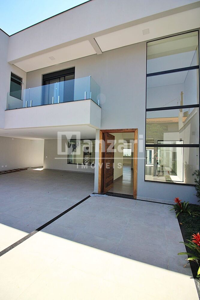 Sobrado, 4 quartos, 360 m² - Foto 1