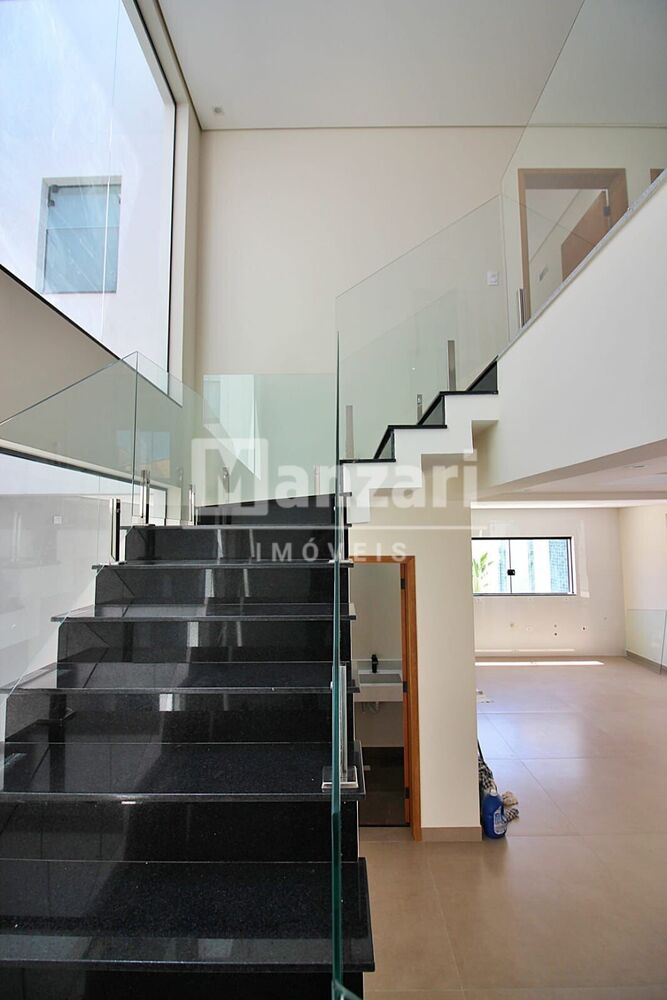 Sobrado, 4 quartos, 360 m² - Foto 2