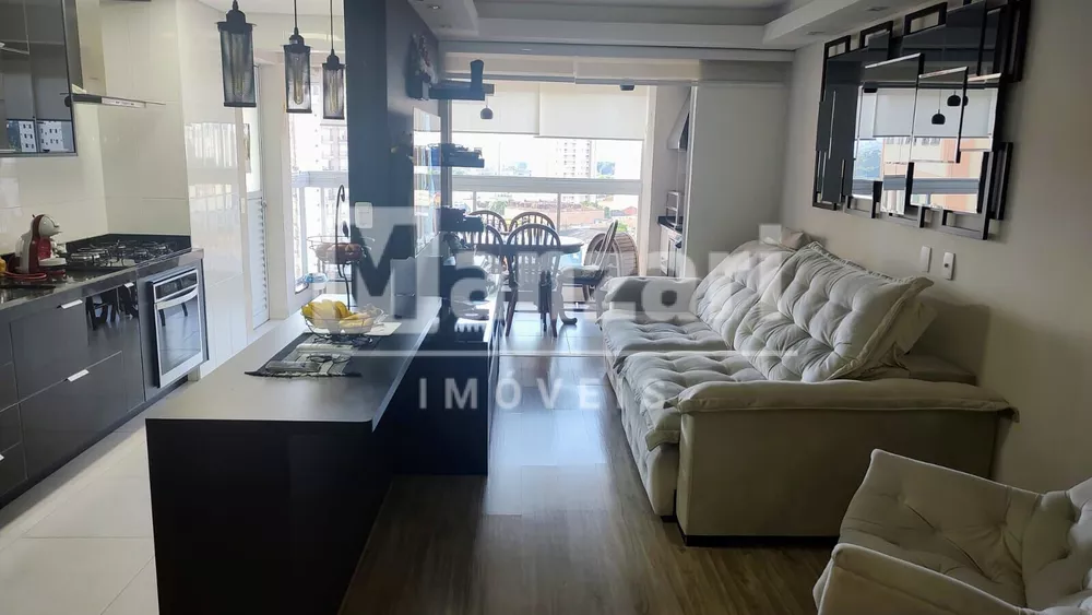 Apartamento à venda com 3 quartos, 98m² - Foto 1