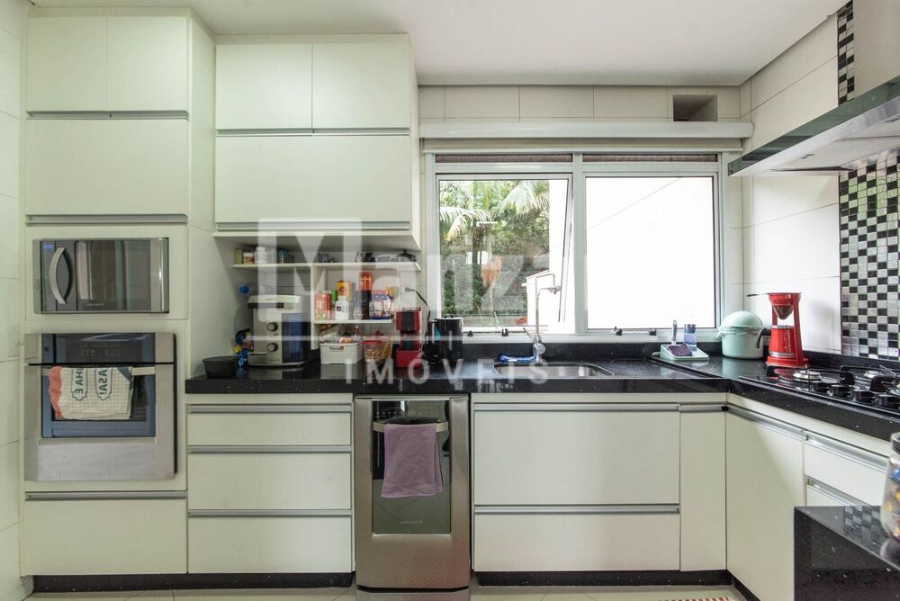 Apartamento, 3 quartos, 186 m² - Foto 2