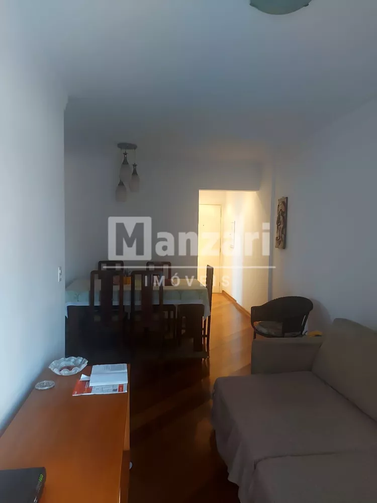 Apartamento à venda com 2 quartos, 69m² - Foto 2