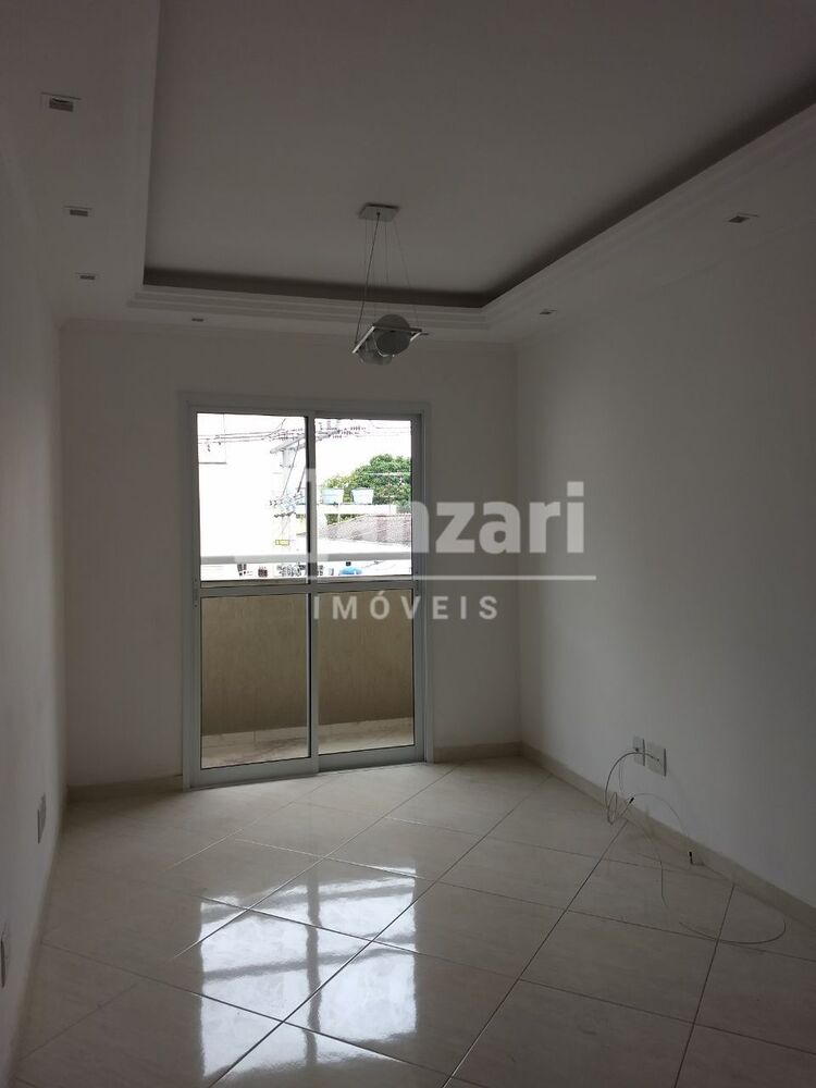 Apartamento à venda com 2 quartos, 70m² - Foto 1