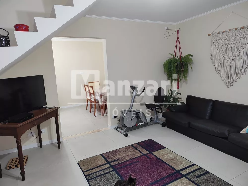 Sobrado à venda com 3 quartos, 160m² - Foto 2