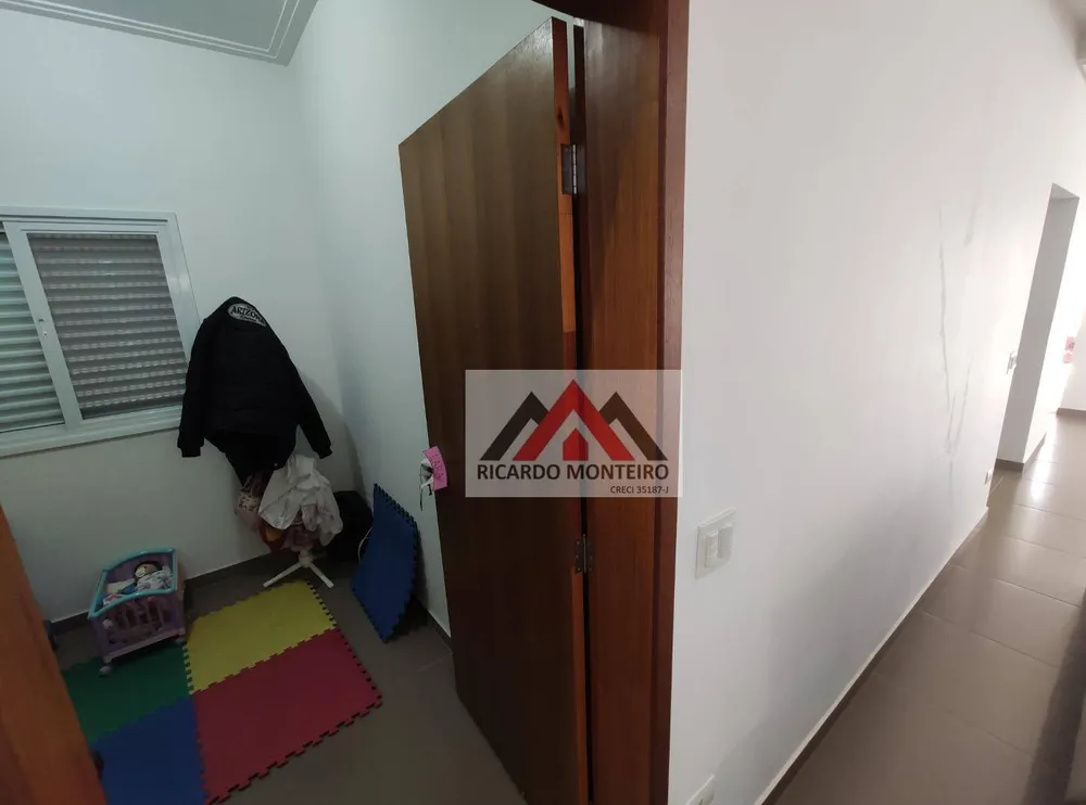 Casa, 4 quartos, 210 m² - Foto 2