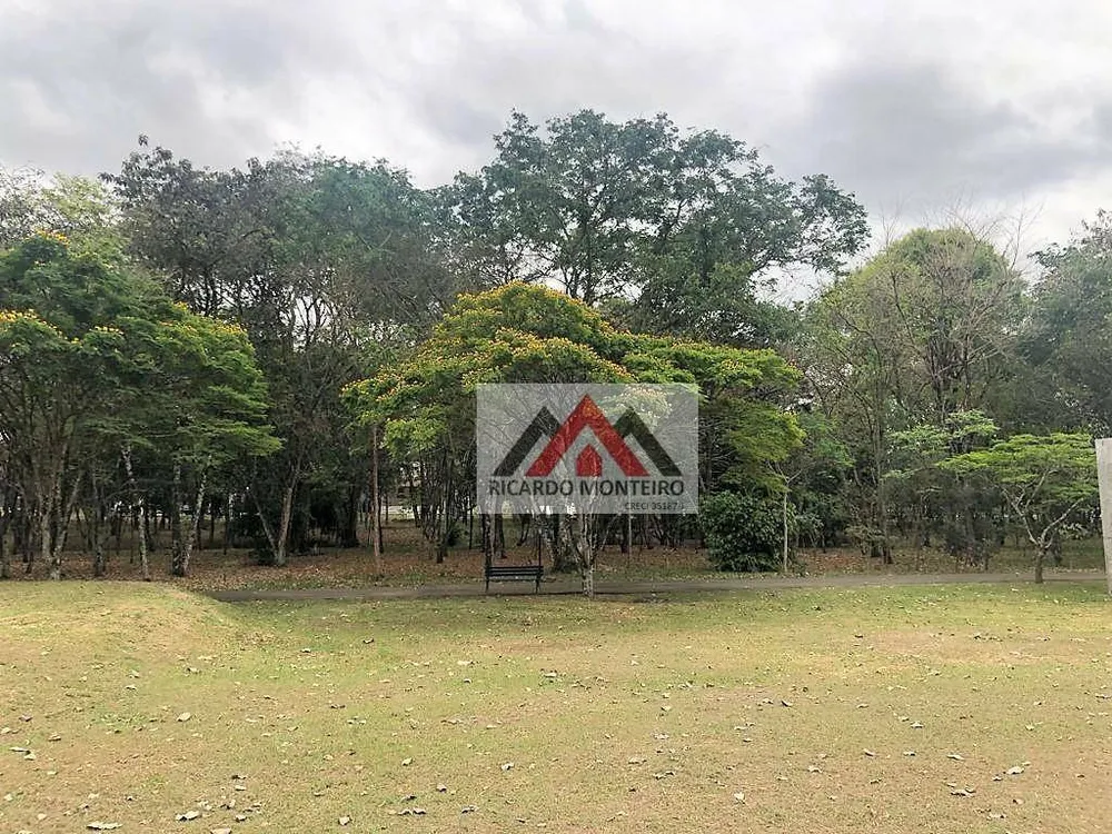 Loteamento e Condomínio, 700 m² - Foto 1