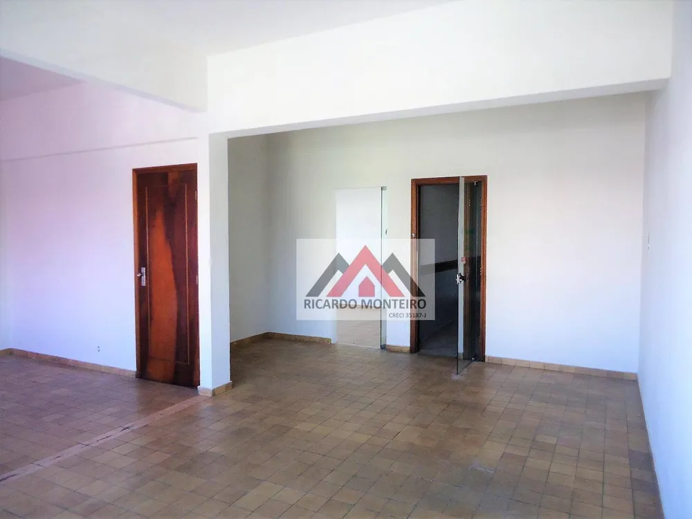 Sala-Conjunto, 650 m² - Foto 1