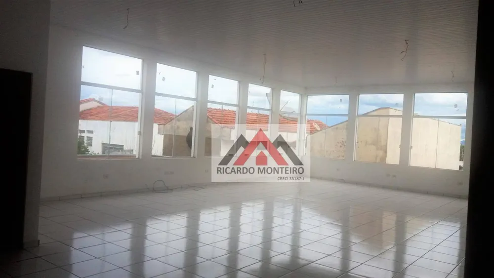 Sala-Conjunto, 100 m² - Foto 1