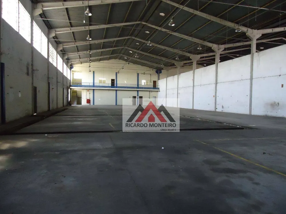 Depósito-Galpão, 2460 m² - Foto 1